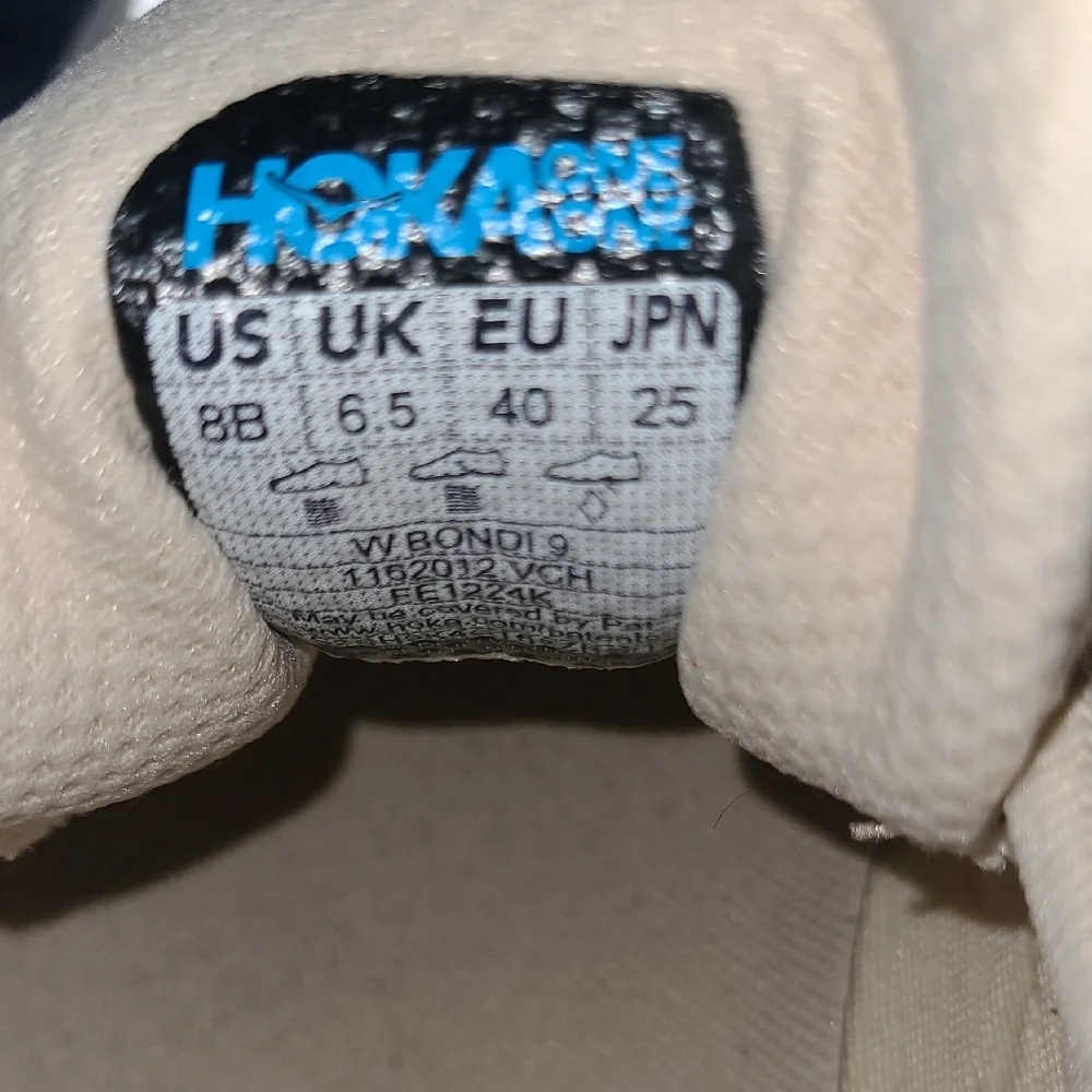 Hoka Women’s Cream/White Cushioned Running Shoes, 8 B8 - Picture 6 of 12